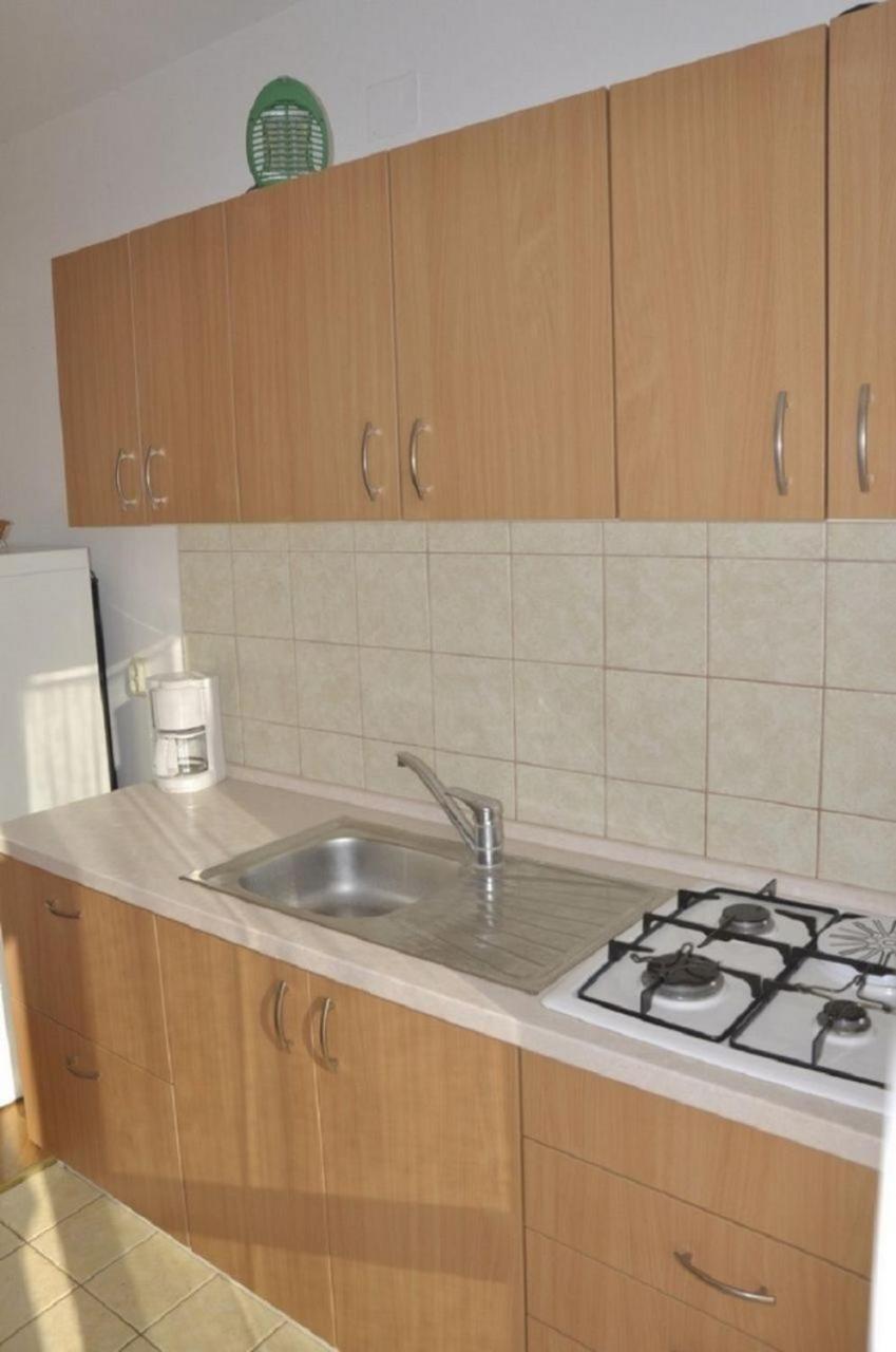 Apartments Petar - 6M From The Sea Barbat na Rabu Dış mekan fotoğraf