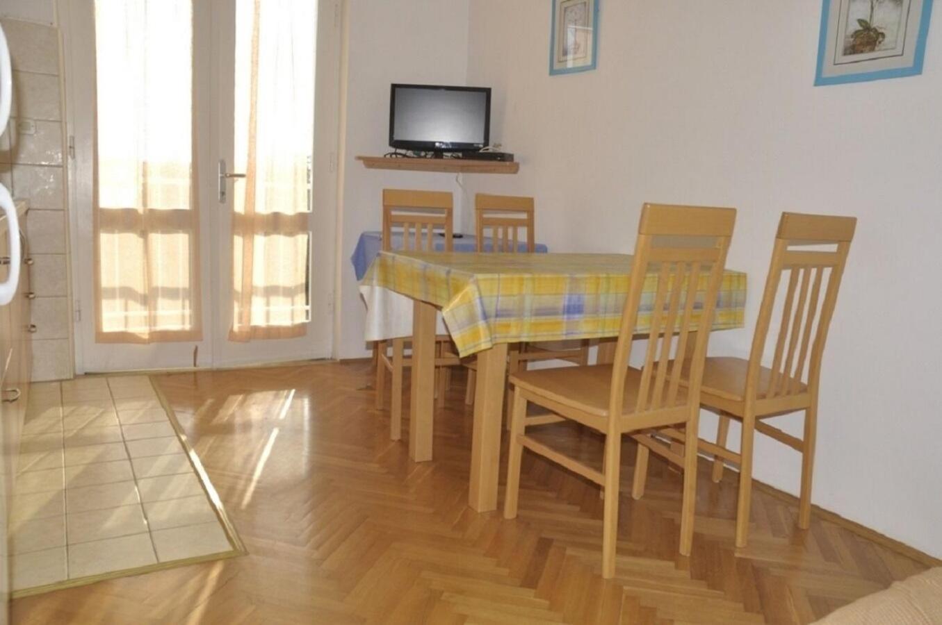 Apartments Petar - 6M From The Sea Barbat na Rabu Dış mekan fotoğraf
