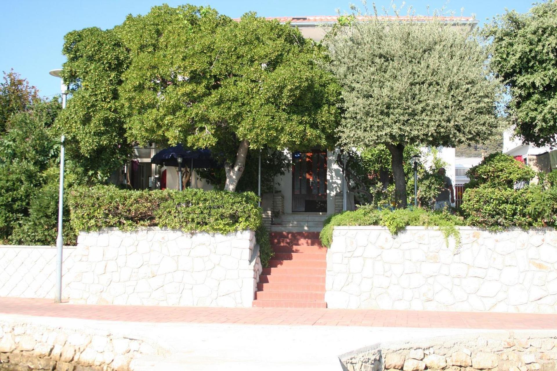 Apartments Petar - 6M From The Sea Barbat na Rabu Dış mekan fotoğraf
